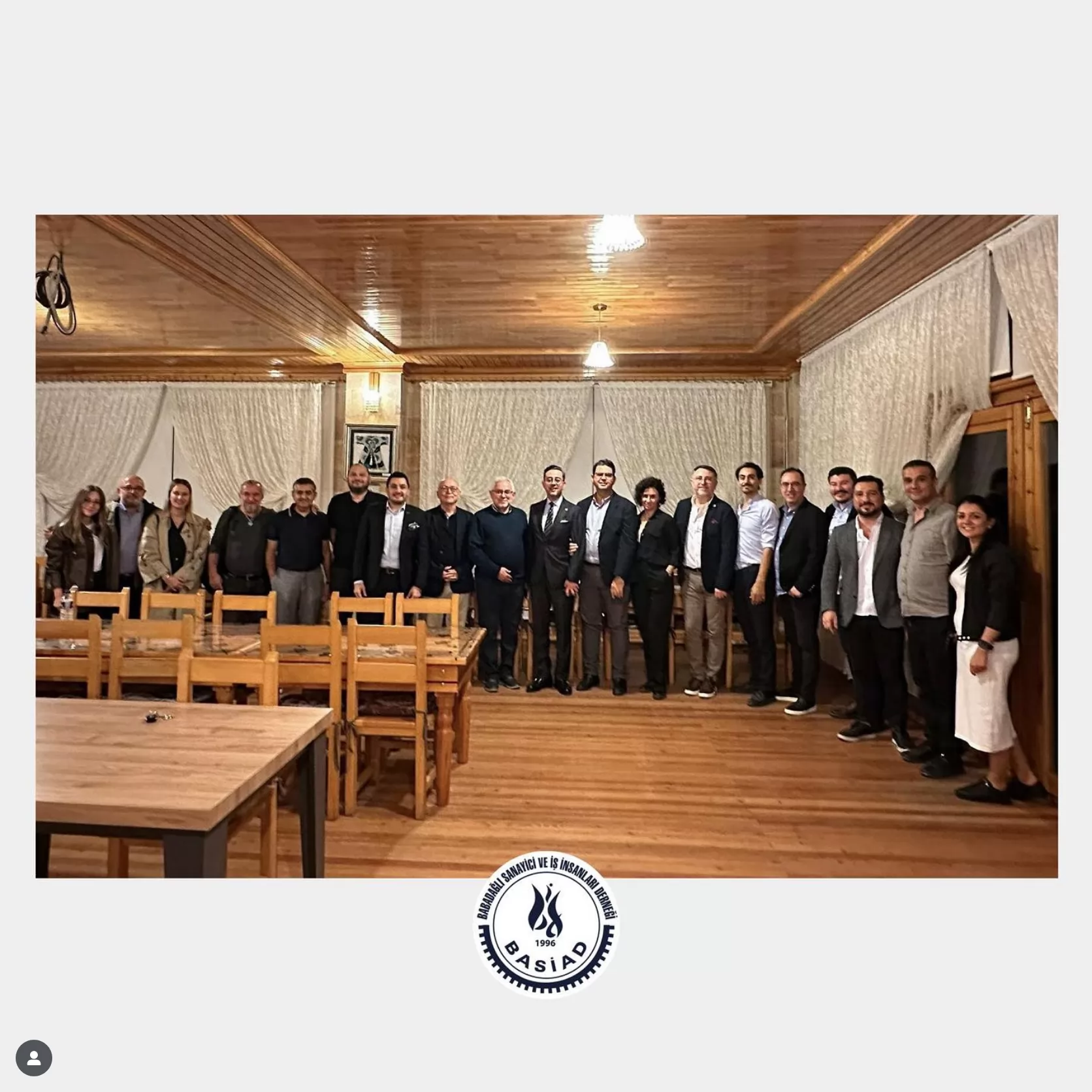 BASİAD Yüksek İstişare Kurulu, Babadağ’da toplandı. Mevcut durum ve gelecek dönem faaliyetler üzerine istişare gerçekleştirilen toplantıya katılan büyüklerimiz ve eski dönem başkanlarımıza paylaşımları için teşekkür ederiz.