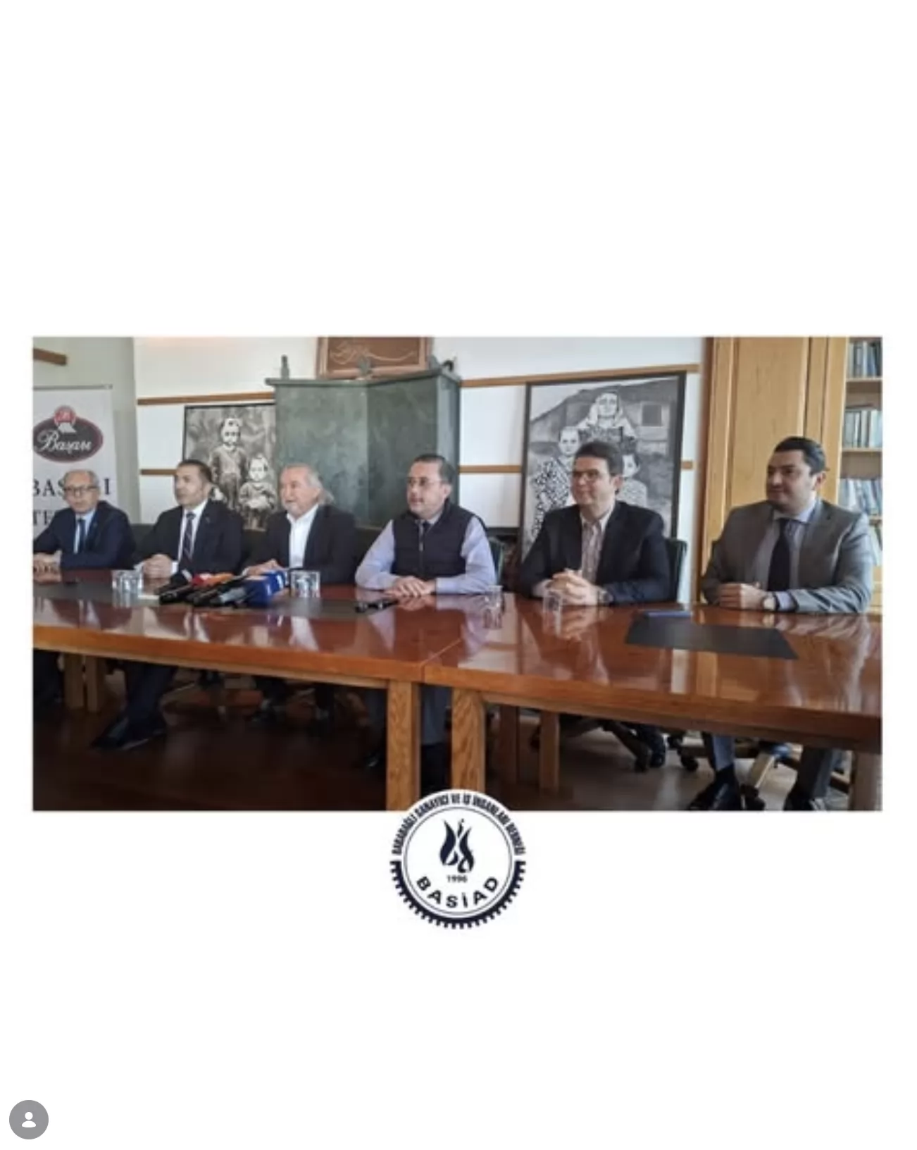 Üyemiz olan Başarı Tekstil firma sahibi geçmiş dönem Başkanımız İsmail Yılmaz’a destek olmak amacıyla, şirketin konkordatadan çıkış sürecine ilişkin düzenlenen basın toplantısına Derneğimiz Yönetim Kurulu Başkanı Doğan Değirmenci katıldı.