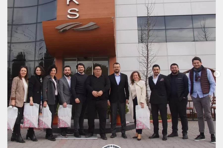 BASİAD Yönetim Kurulu olarak, üyelerimizden Erteks Tekstil sahibi Cemal Ertuğrul, İrfan Ertuğrul, Gökhan Ertuğrul ve Ahmet Ertuğrul’u işletmelerinde ziyaret ettik.