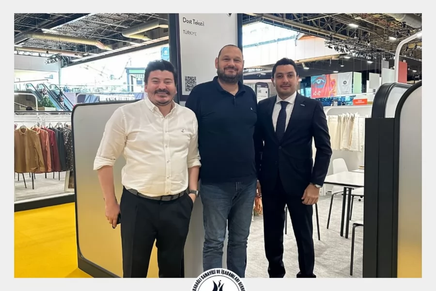 Premiere Vision Paris Fuarı’na katılım sağlayan üyemizlerimizden Dost Tekstil’i ziyaret ettik. Misafirperverlikleri için kendilerine teşekkür ederiz.