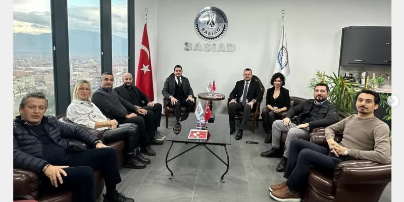 Cumhuriyet Halk Partisi Denizli Milletvekili ve geçmiş dönem Başkanlarımızdan Sayın Şeref Arpacı, BASİAD Yönetim Kurulunu yeni dernek ofisinde ziyaret etti.