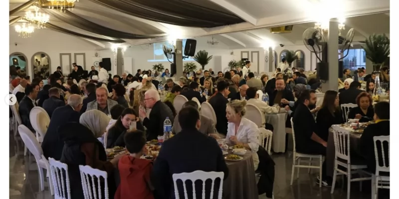 BASİAD, her yıl olduğu gibi bu yıl da mübarek Ramazan ayında, Geleneksel İftar Yemeği etkinliğinde üyeler ve aileleri ile bir araya gelerek keyifli bir ramazan akşamı geçirdiler.  Organizasyonumuza katılan tüm misafirlerimize teşekkürlerimizi sunarız.